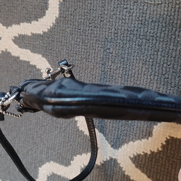 Coach Signature Wristlet Black Canvas & Siver Tone Hardware - Picture 9 of 13
